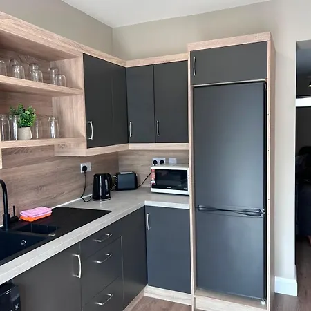 2 Creagh Road House *